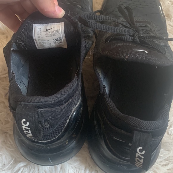 Black Nike Air 270 - Picture 4 of 4